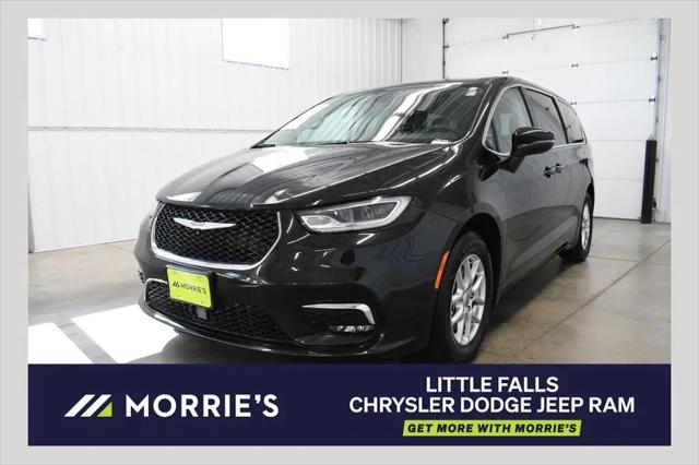 2023 Chrysler Pacifica Touring L for sale in Little Falls, MN