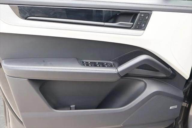 2024 Porsche Cayenne Cayenne