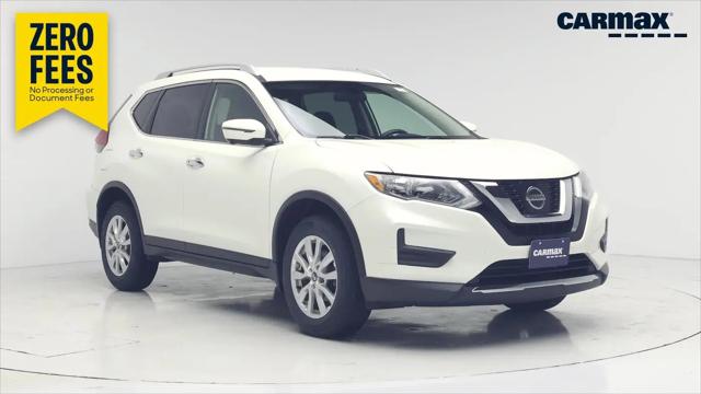 2017 Nissan Rogue SV for sale in Algonquin, IL
