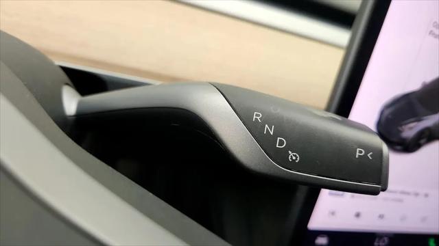 2021 Tesla Model 3 Standard Range Plus Rear-Wheel Drive