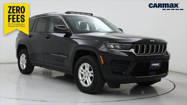 2023 Jeep Grand Cherokee Laredo 4x4 for sale in Independence, MO