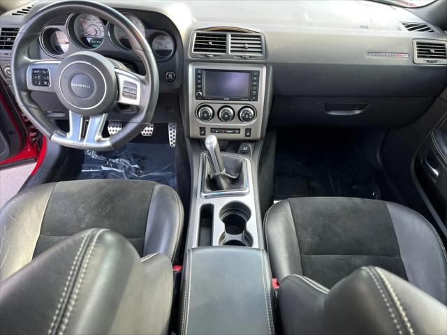 2013 Dodge Challenger SRT8