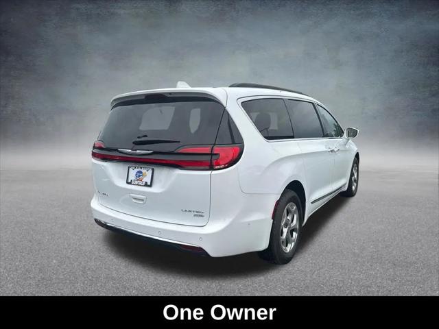 2022 Chrysler Pacifica Limited AWD