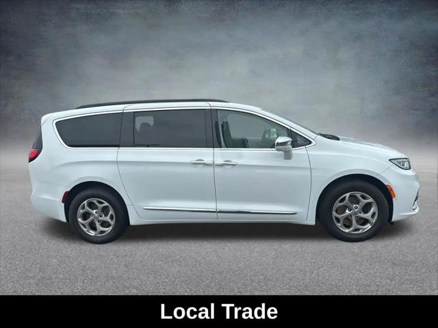 2022 Chrysler Pacifica Limited AWD
