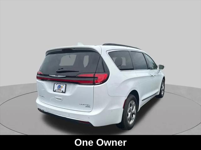 2022 Chrysler Pacifica Limited AWD