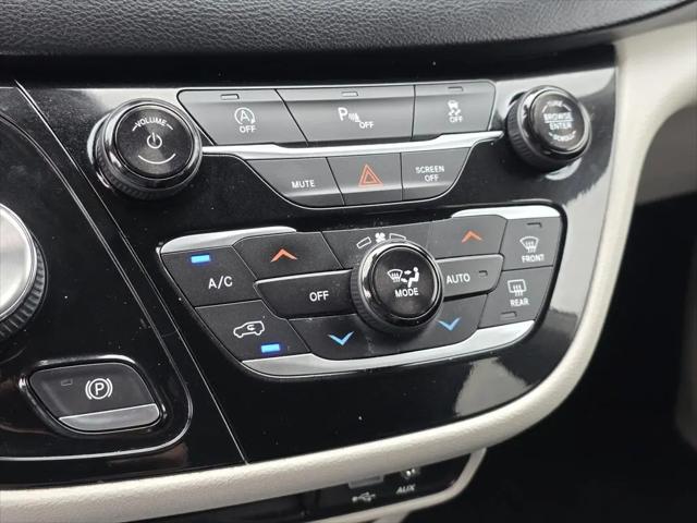 2019 Chrysler Pacifica Touring L