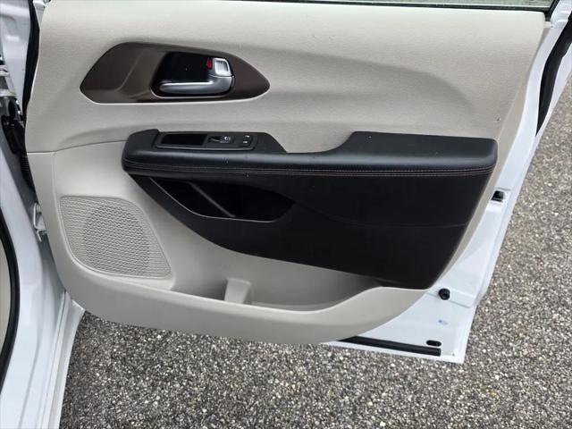 2019 Chrysler Pacifica Touring L