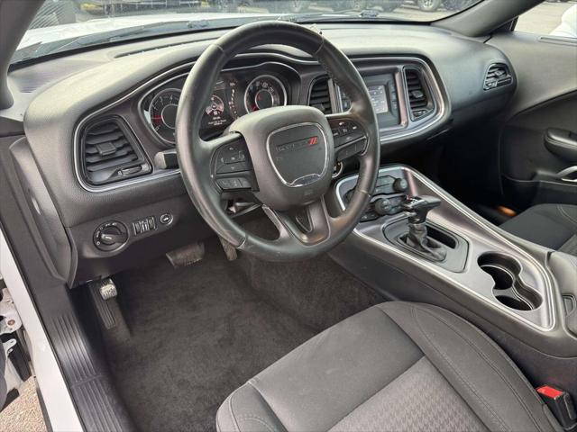 2015 Dodge Challenger SXT 2015 Dodge Challenger SXT