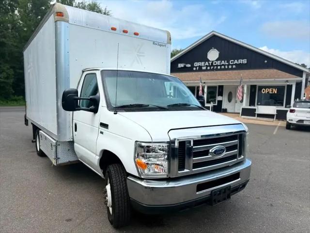 2013 Ford E-350 Cutaway E-350 for sale in Warrenton, VA