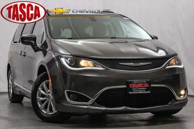 2018 Chrysler Pacifica Touring L for sale in Wheeling, IL