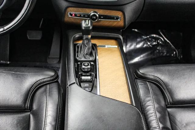 2020 Volvo XC90 T6 Inscription 7 Passenger