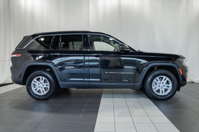 2023 Jeep Grand Cherokee Laredo 4x4 2023 Jeep Grand Cherokee Laredo 4x4