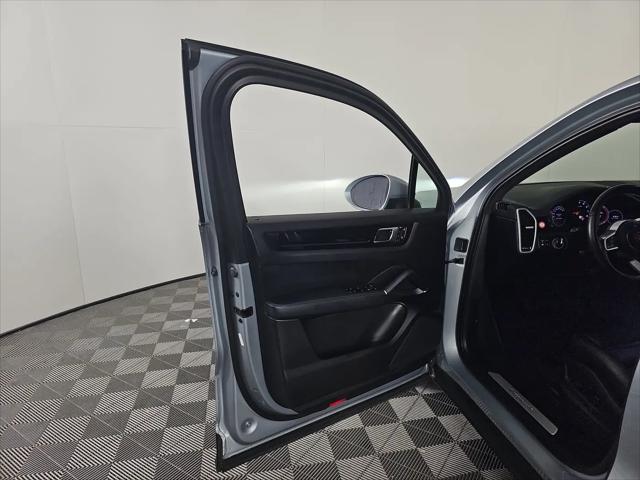 2023 Porsche Cayenne Cayenne