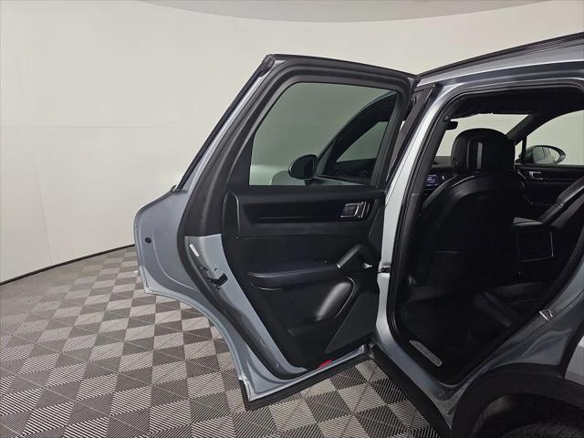2023 Porsche Cayenne Cayenne