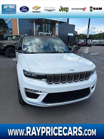 2022 Jeep Grand Cherokee Summit Reserve 4x4 2022 Jeep Grand Cherokee Summit Reserve 4x4