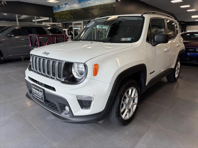 2022 Jeep Renegade Latitude 4x4 2022 Jeep Renegade Latitude 4x4