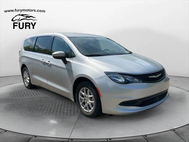 2022 Chrysler Voyager LX for sale in South St. Paul, MN