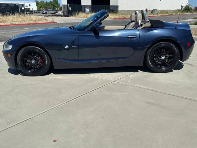 2005 BMW Z4 2.5i