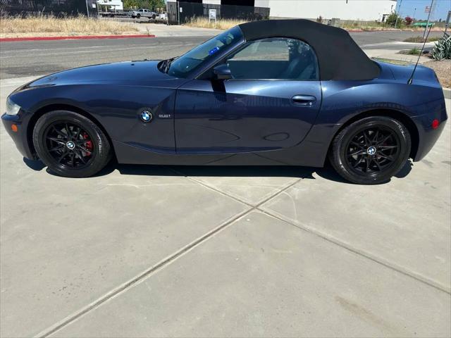 2005 BMW Z4 2.5i