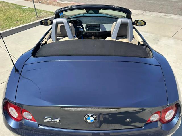 2005 BMW Z4 2.5i