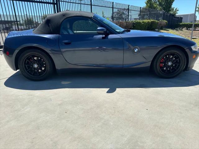 2005 BMW Z4 2.5i
