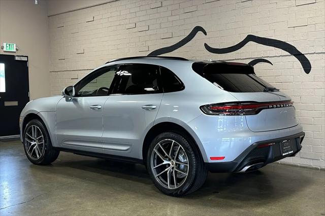 2024 Porsche Macan T