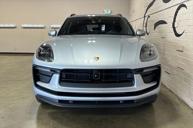 2024 Porsche Macan T