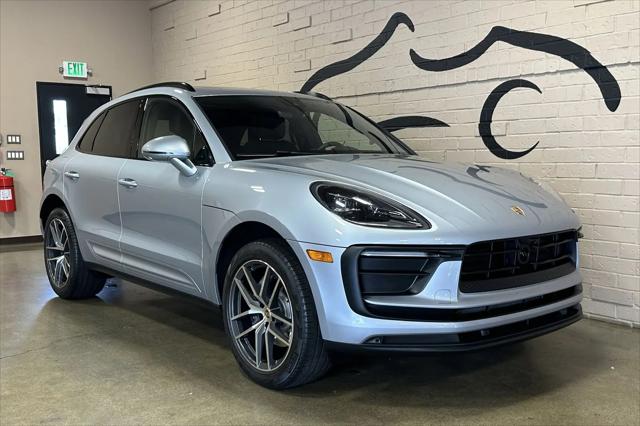 2024 Porsche Macan T