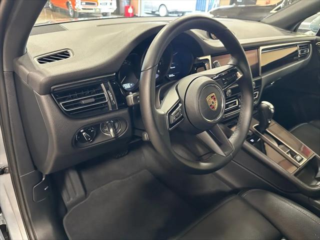 2024 Porsche Macan T