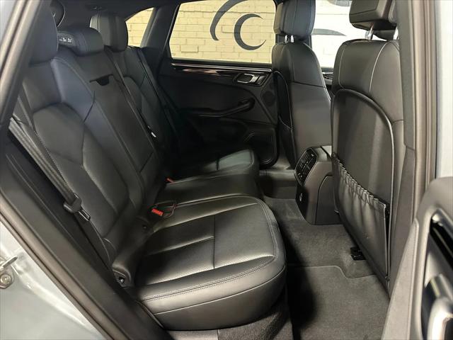 2024 Porsche Macan T