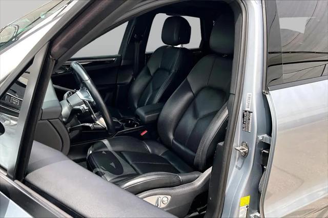 2021 Porsche Macan Macan