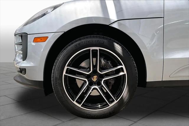 2021 Porsche Macan Macan