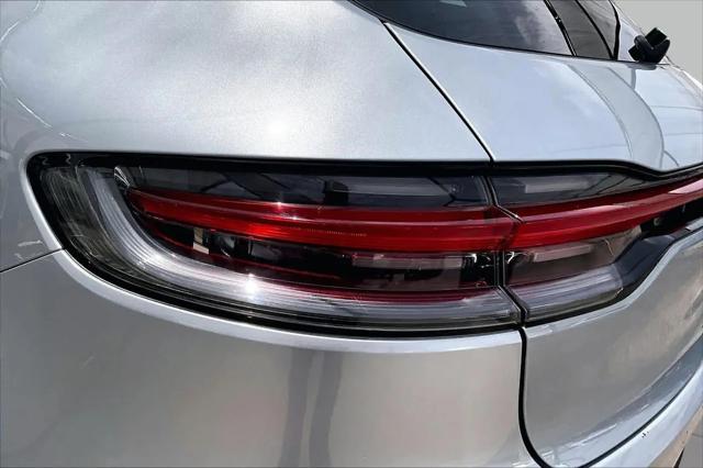 2021 Porsche Macan Macan