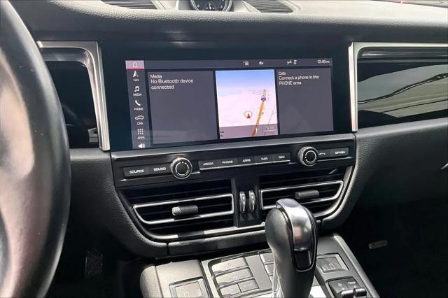 2021 Porsche Macan Macan