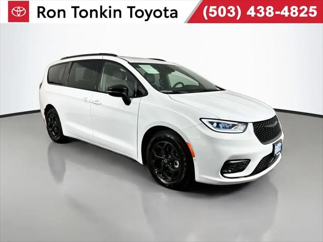2025 Chrysler Pacifica Hybrid Premiuim S Appearance Package for sale in Portland, OR
