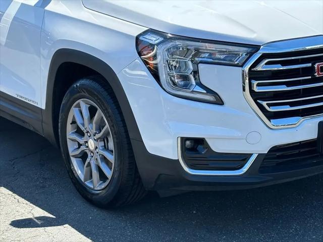 2024 GMC Terrain FWD SLT