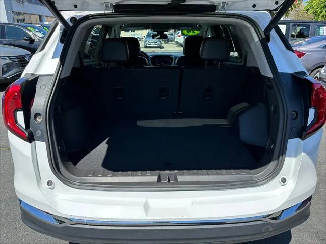 2024 GMC Terrain FWD SLT