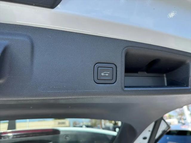2024 GMC Terrain FWD SLT