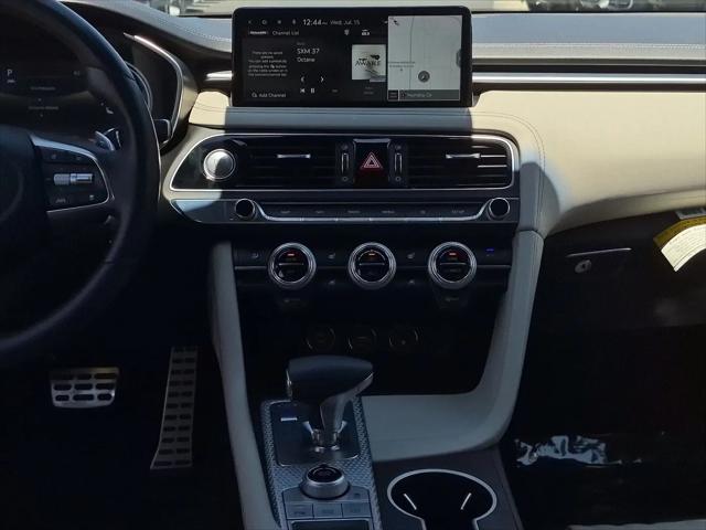 2023 Genesis G70 2.0T RWD