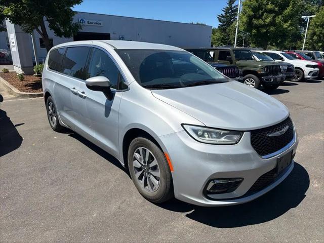 2023 Chrysler Pacifica Hybrid Touring L for sale in Gresham, OR