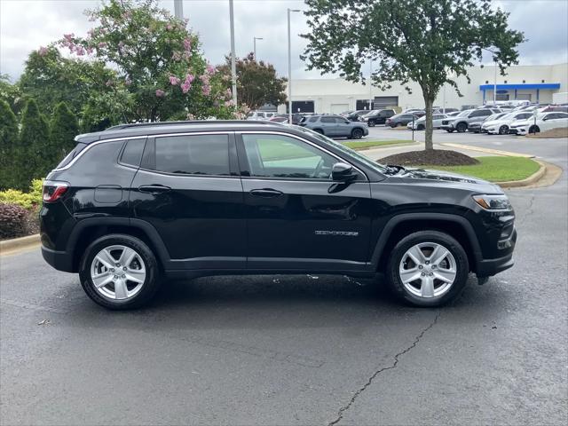 2022 Jeep Compass Latitude FWD