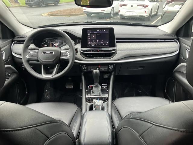 2022 Jeep Compass Latitude FWD