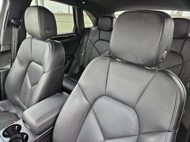 2021 Porsche Macan Macan