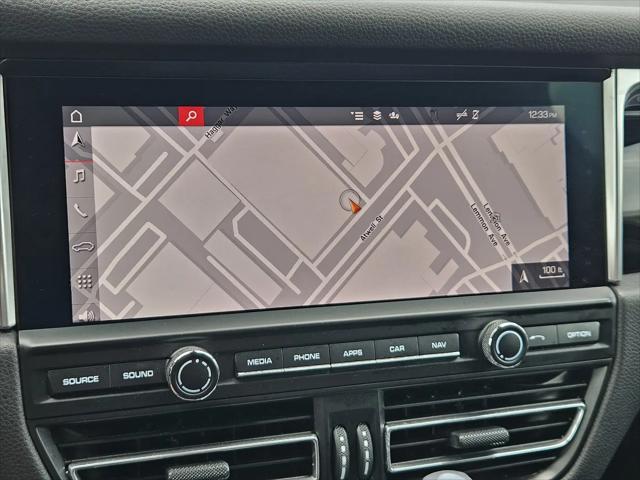 2021 Porsche Macan Macan