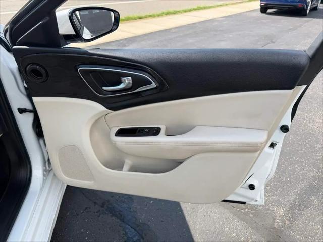 2015 Chrysler 200 C