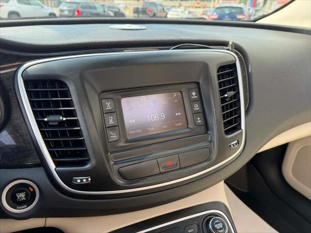2015 Chrysler 200 C
