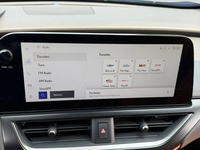 2025 Lexus 300 Premium