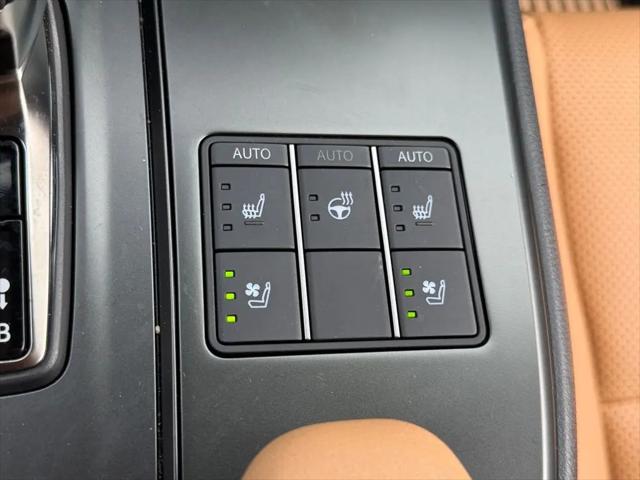 2025 Lexus 300 Premium