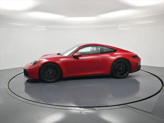 2025 Porsche 911 Carrera 4 GTS