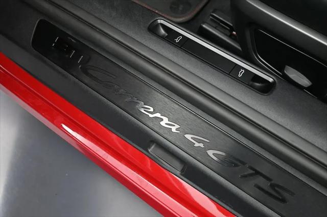 2025 Porsche 911 Carrera 4 GTS